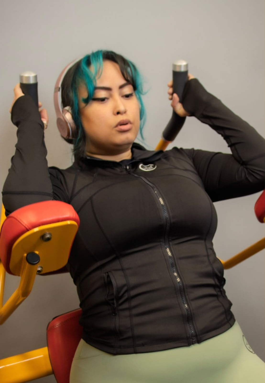 Crown Performance Jacket (Runs Small Recommend 1 or 2 size up)